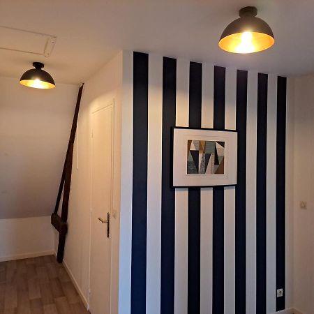 Suite Du Crypto - Vue Imprenable Sur La Place Du Forum Reims Buitenkant foto