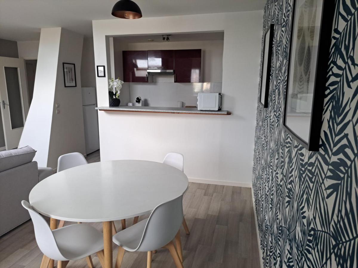 Suite Du Crypto - Vue Imprenable Sur La Place Du Forum Reims Buitenkant foto